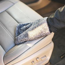 Load image into Gallery viewer, Interior Scrub Mitt