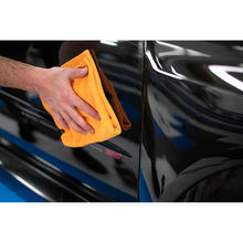 Load image into Gallery viewer, Edgeless Pearl Microfiber Towel
